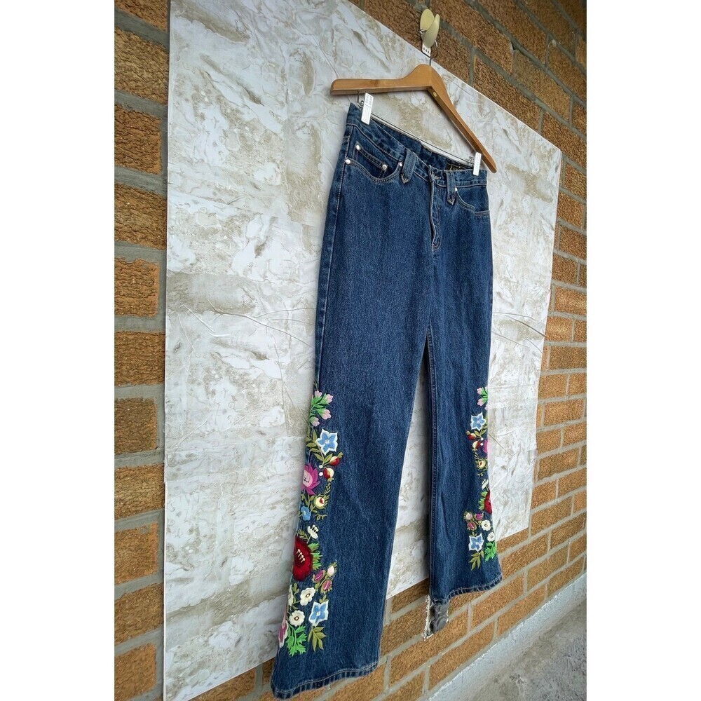 Lawman Embroidered Bootcut Jeans Sz 7 Floral - Picture 3 of 12